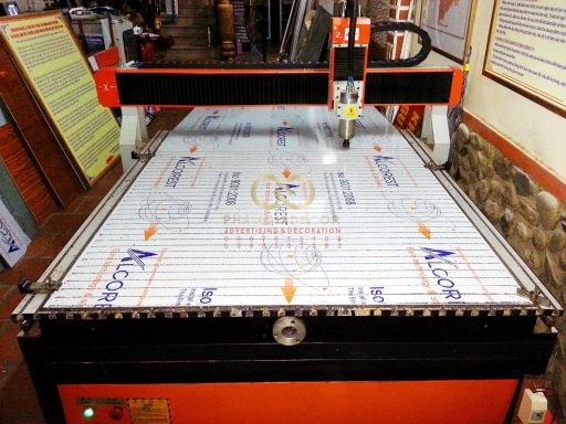 Cắt khắc CNC - laser