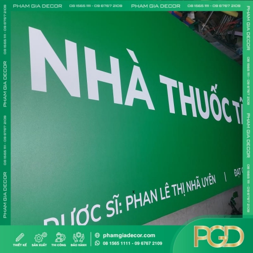 làm bảng hiệu hộp đèn giá rẻ thumb