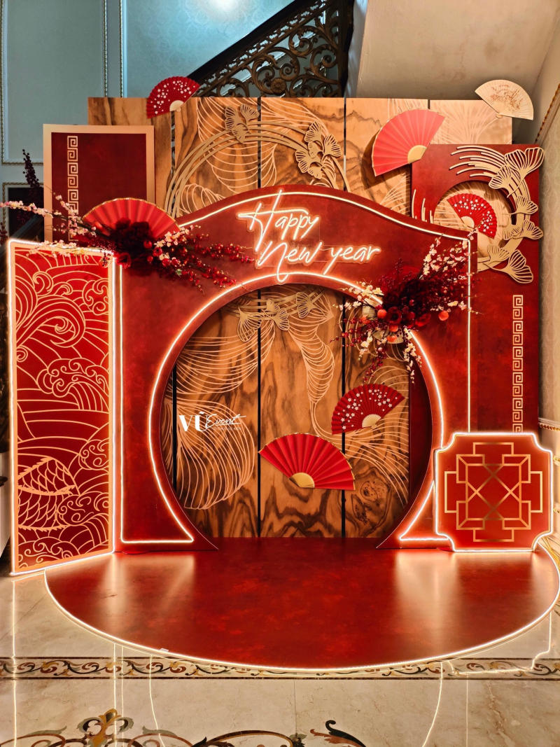 làm backdrop tiệc cuối năm giá rẻ