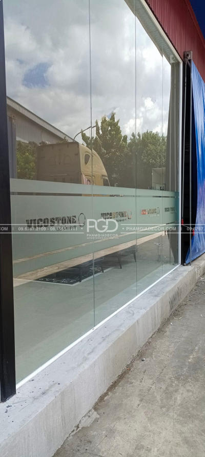 cắt chữ decal theo yêu cầu