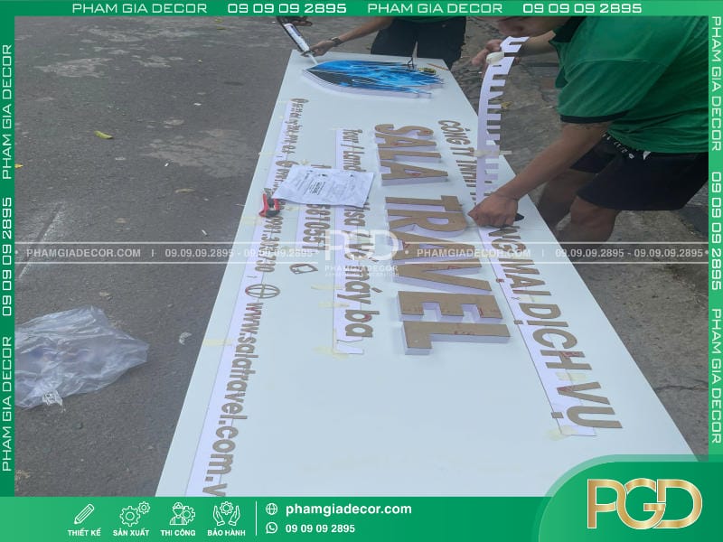 làm bảng hiệu alu chữ nổi nhôm