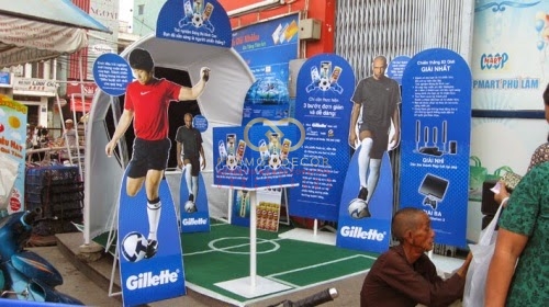 bảng hiệu standee