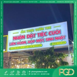 Hộp Đèn Bạt Vườn Tre Điểm Nhấn Quảng Cáo Xanh Mát Thân Thiện Thương Hiệu