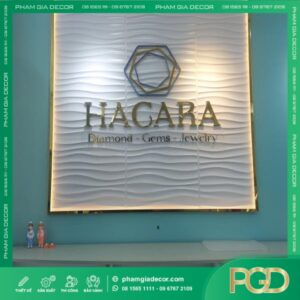 Bảng Hiệu Alu Mặt Dựng HACARA: Chữ Nổi INOX, LED Tinh Tế