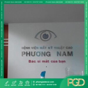 Làm Chữ Nổi Inox 3D Bồi Mica Sang Trọng cho Bệnh Viện