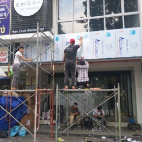 thi công làm bảng hiệu chuyên nghiệp