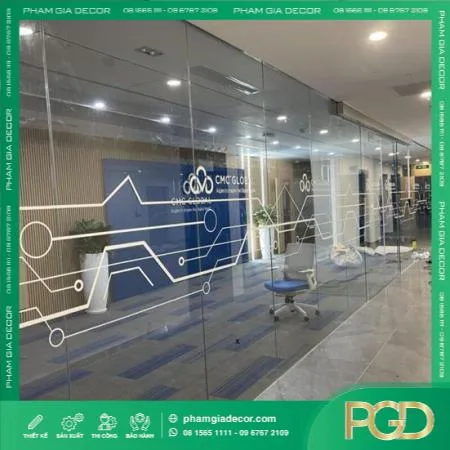 cắt chữ decal dán kính văn phòng lấy liền