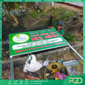 làm bảng hiệu bạt cắm đất cắm đất đẹp
