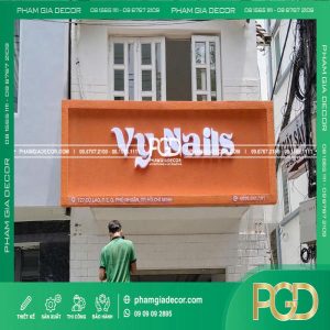 làm bảng hiệu cemboard sơn gai chữ nổi tiệm nail