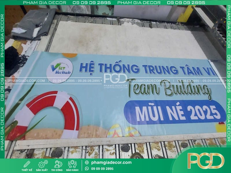 bạt hiflex thường có gân in nội dung