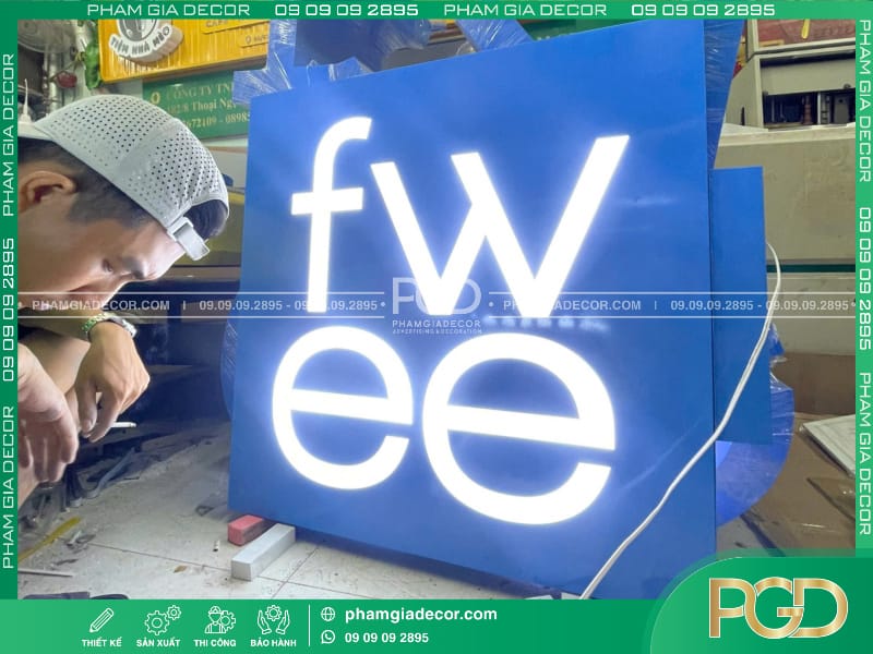 hộp đèn alu khoét lọng mica ốp trong