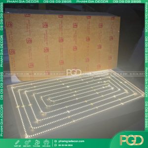 hộp đèn led mica ốp hông mica