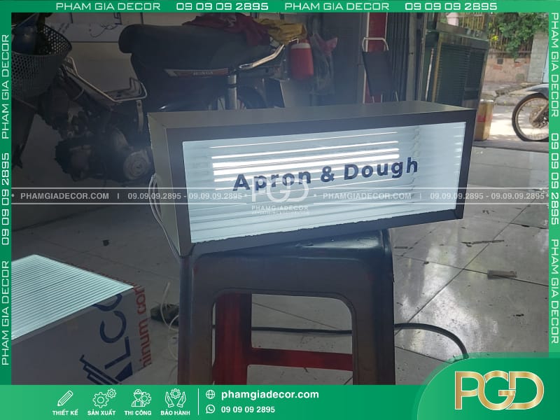 hộp đèn mica bóng led