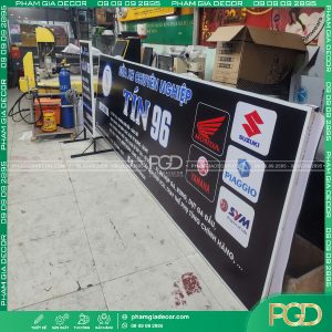 làm bảng hiệu bạt khung sắt