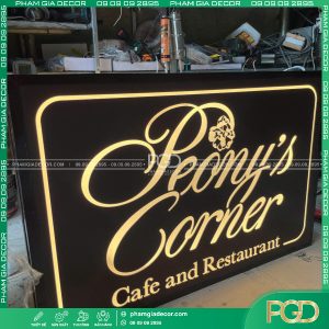 làm bảng hiệu hộp đèn alu nhà hàng 2 mặt