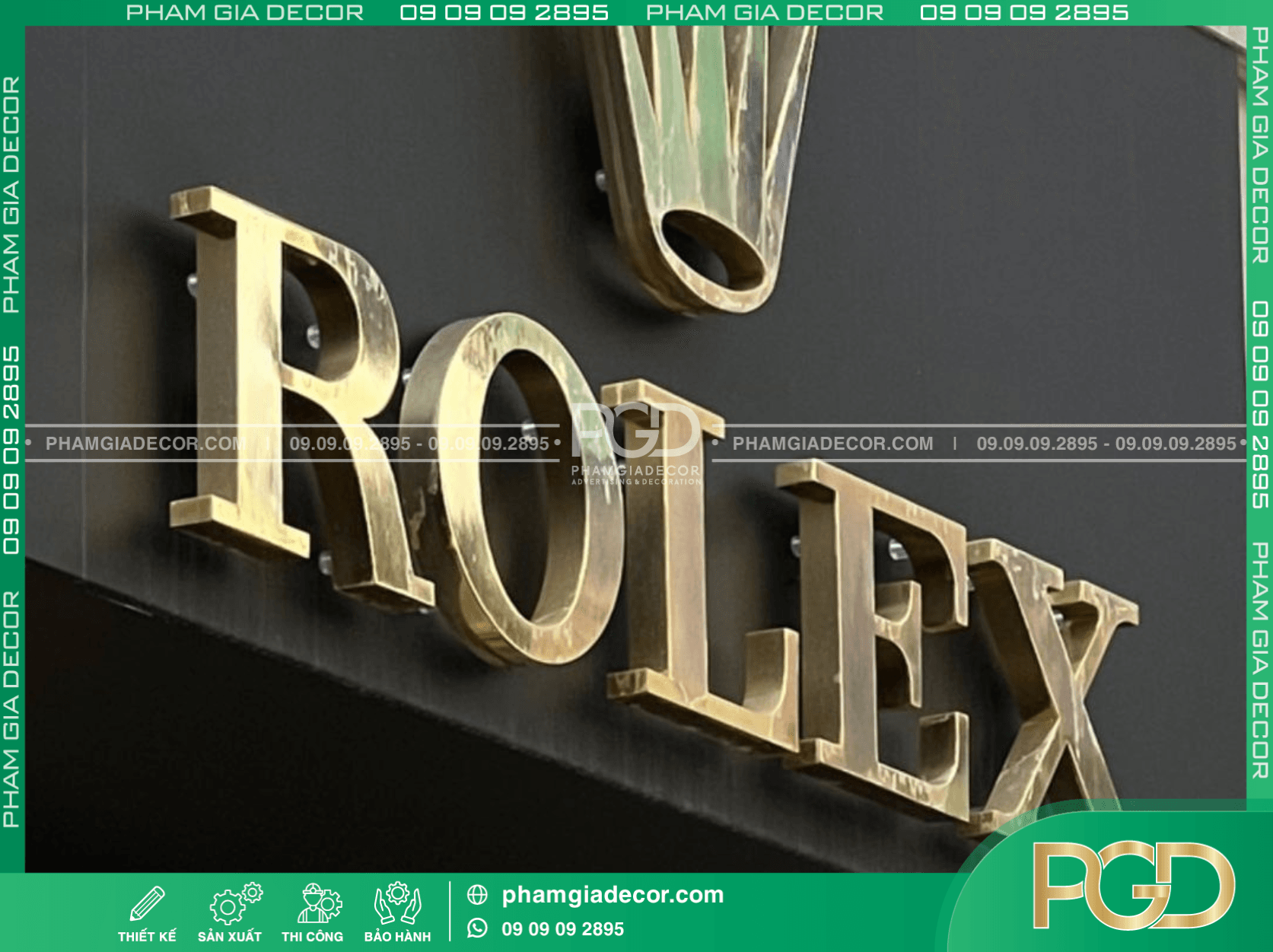 Mẫu bảng hiệu nền đen chữ vàng cho thương hiệu cao cấp