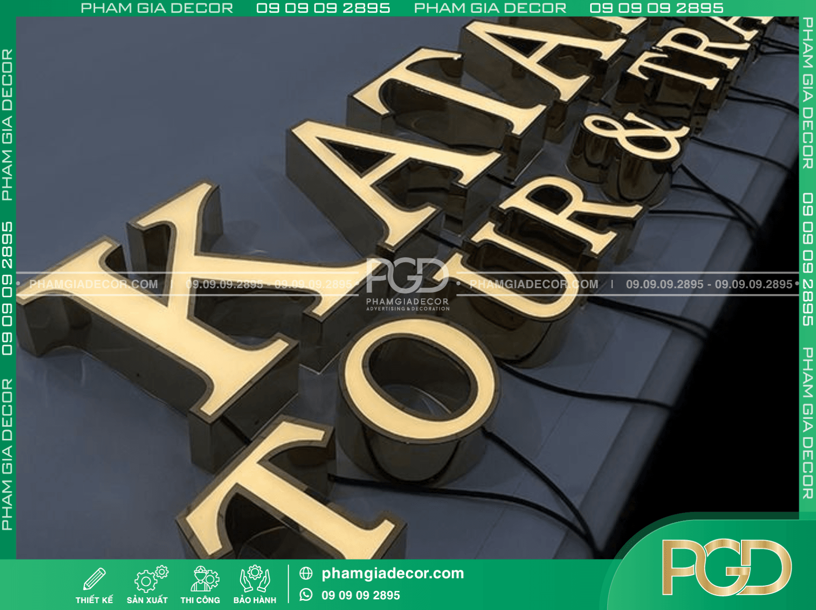 Mẫu bảng hiệu nền đen chữ vàng ngoài trời