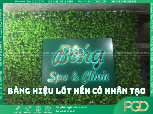 Ứng dụng bảng hiệu lót cỏ nền nhân tạo 