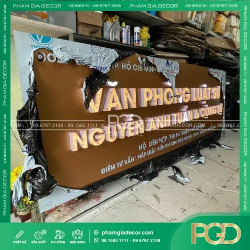 bang-hieu-alu-chu-noi-mica