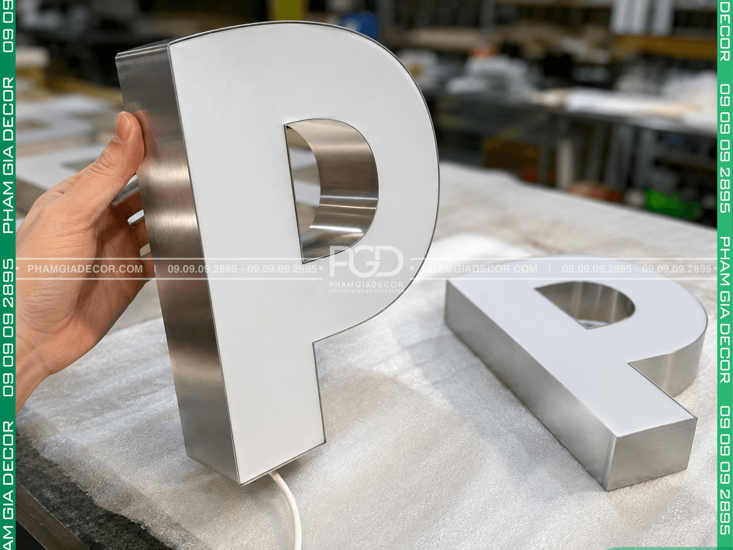 Chất liệu inox quảng cáo 6 chất liệu inox