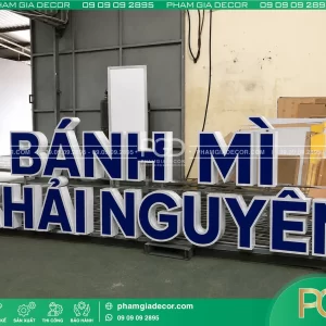 Gia công chữ nổi alu