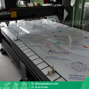 Gia công chữ nổi alu 10 chu noi alu 5
