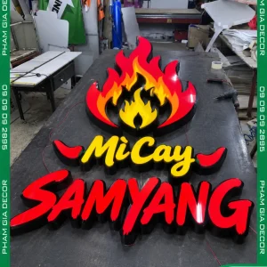 Gia Công Chữ Nổi Mica Mì Cay SamYang 8 Gia cong chu noi mica 6 1