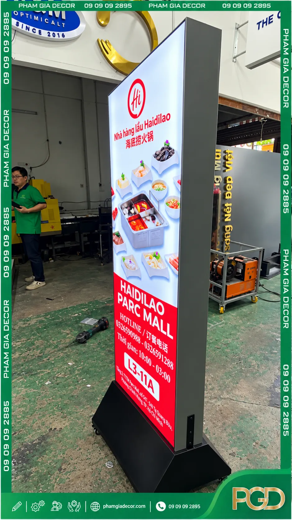 Hộp đèn chân đứng hai mặt 18 Hộp đèn chân đứng hai mặt